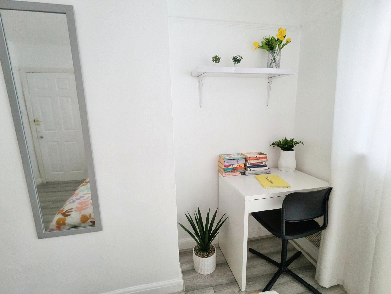 Flat Forrester Close in Canterbury