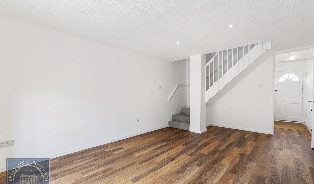 House Greenstone Mews in Greater London