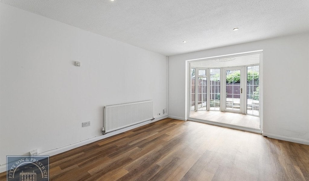 House Greenstone Mews in Greater London