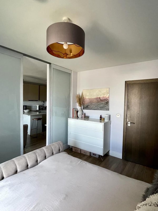 Room Thurstan Street in Greater London