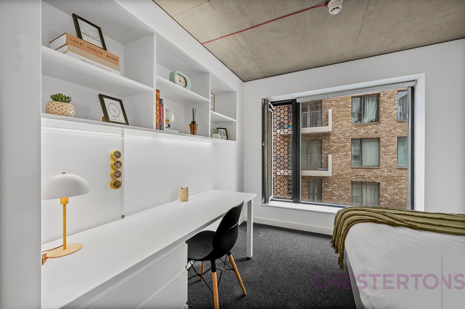 Room East Parkside in Greater London