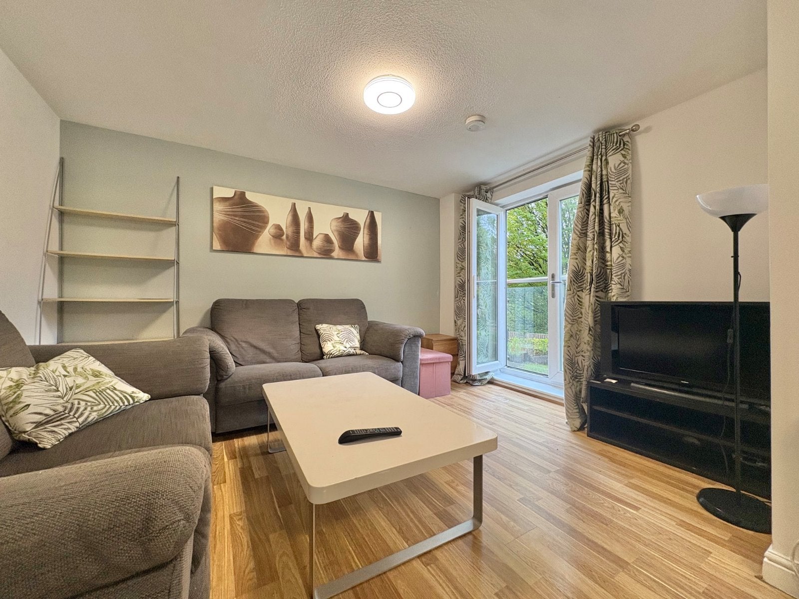Flat Kensington Terrace in Leeds