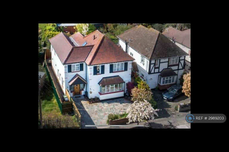 House Hobleythick Lane in Southend-on-Sea