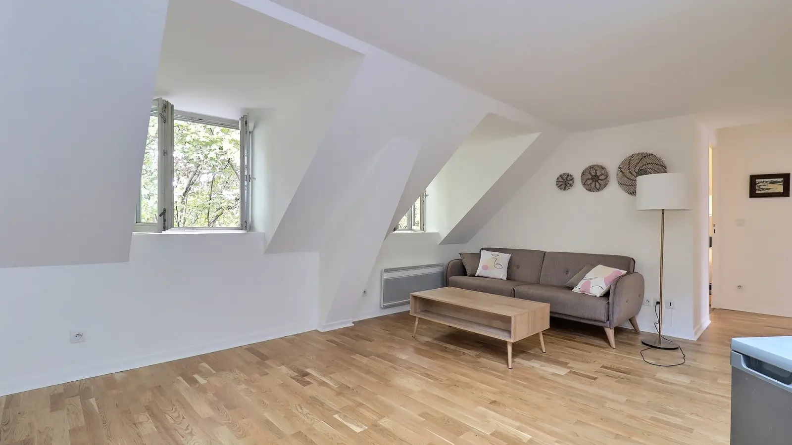 Flat Avenue Jean Jaurès in Paris
