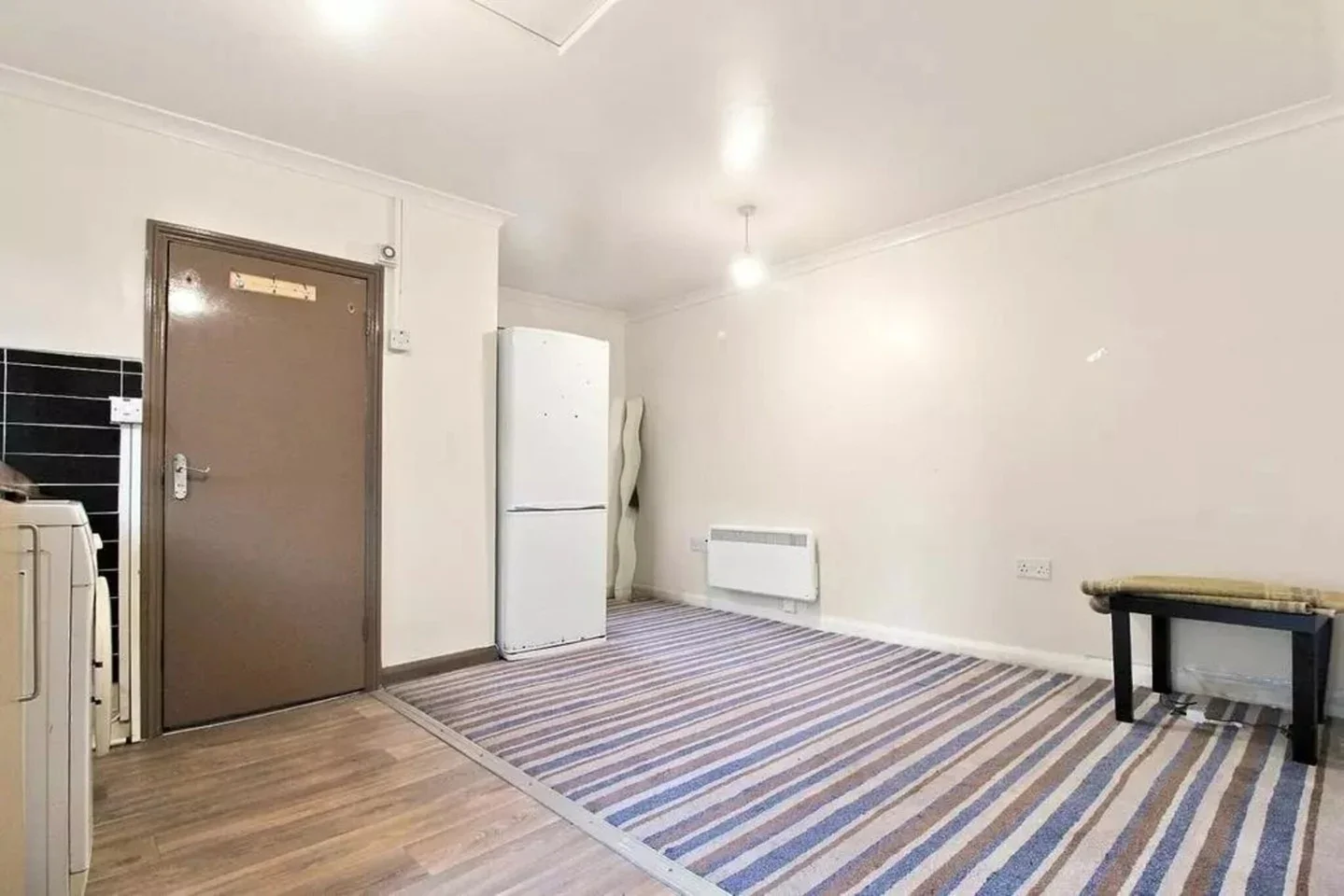 Flat Cheltenham Road in Greater London