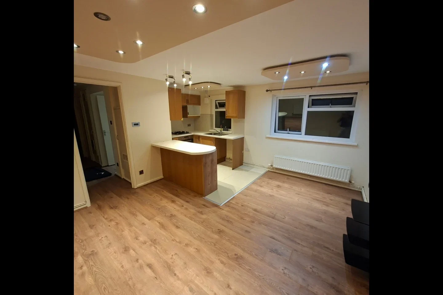 Flat Holtdale Place in Leeds