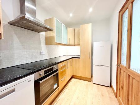 Flat Hales Road in Cheltenham