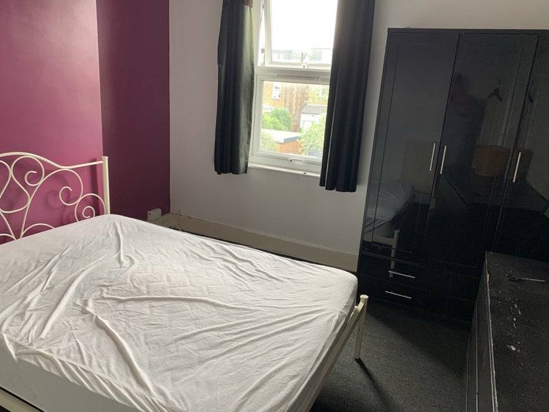 Room Ardgowan Road in Greater London