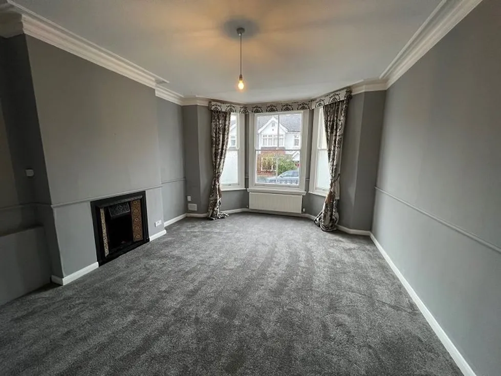 Flat Lorna Road in Hove