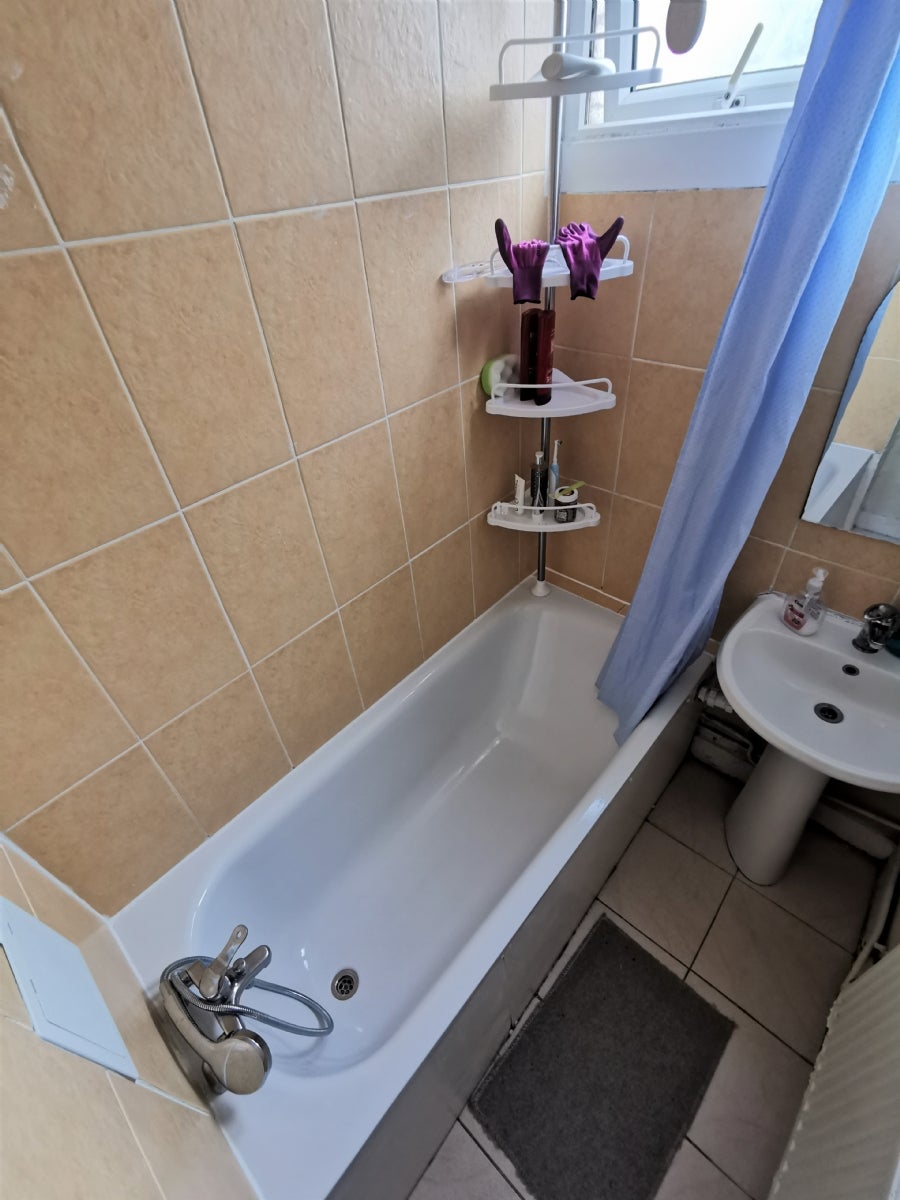 Flat Ossulston Street in Greater London