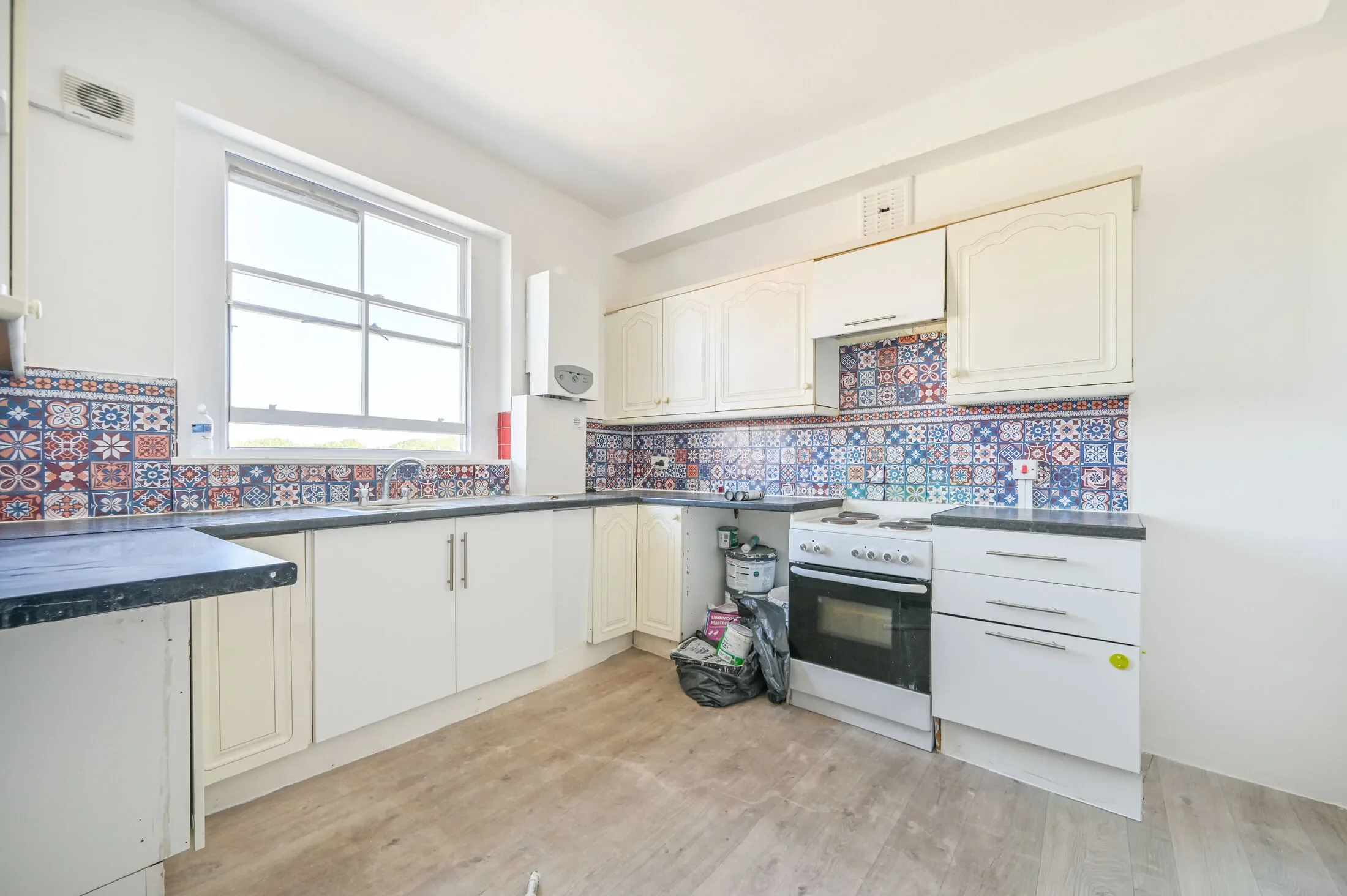 Flat Gloucester Terrace in City of Westminster