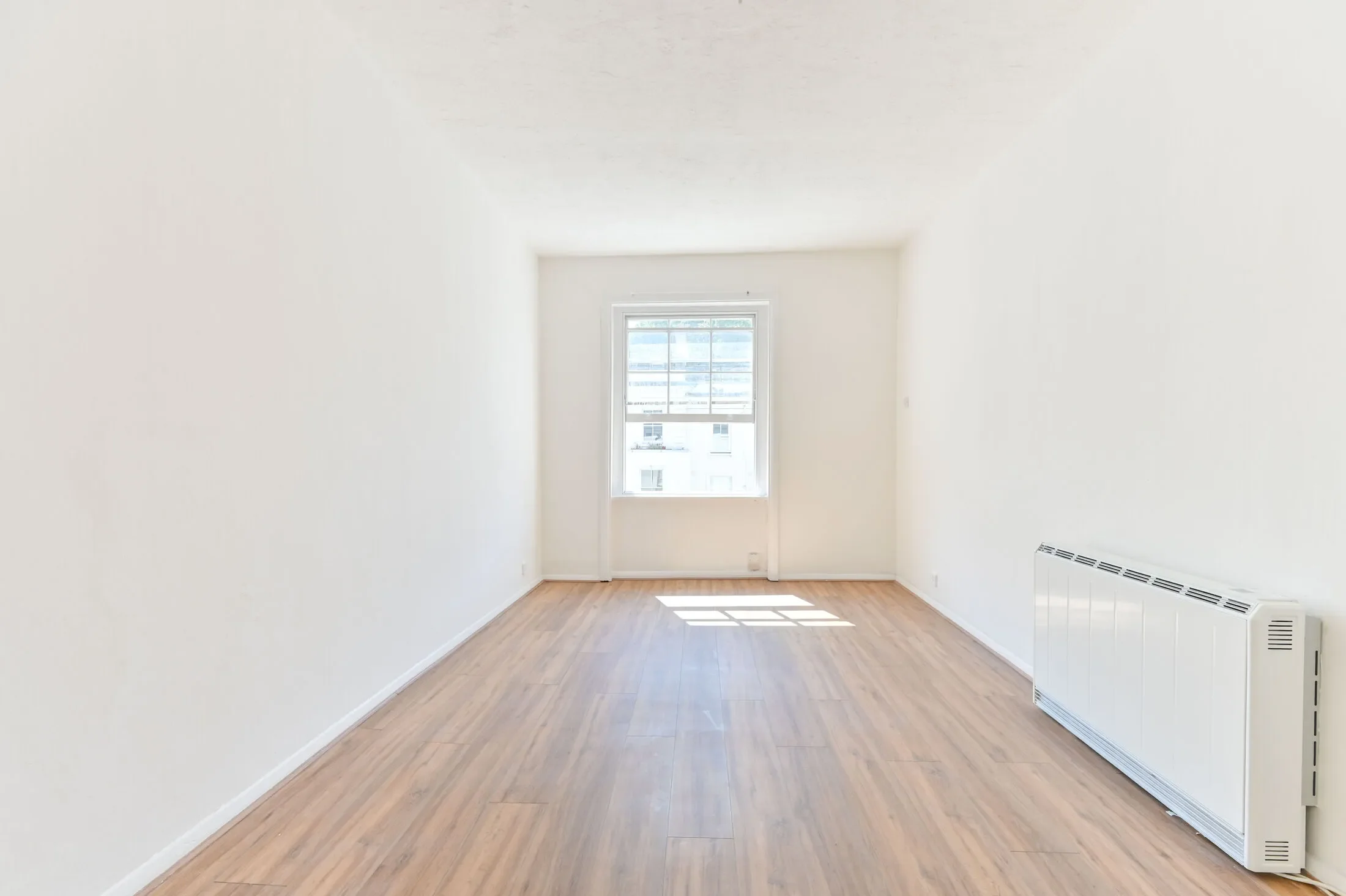 Flat Gloucester Terrace in City of Westminster