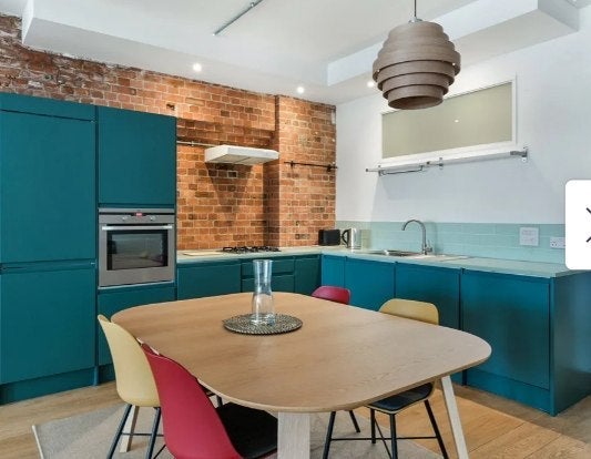 Room Nile Street in Greater London