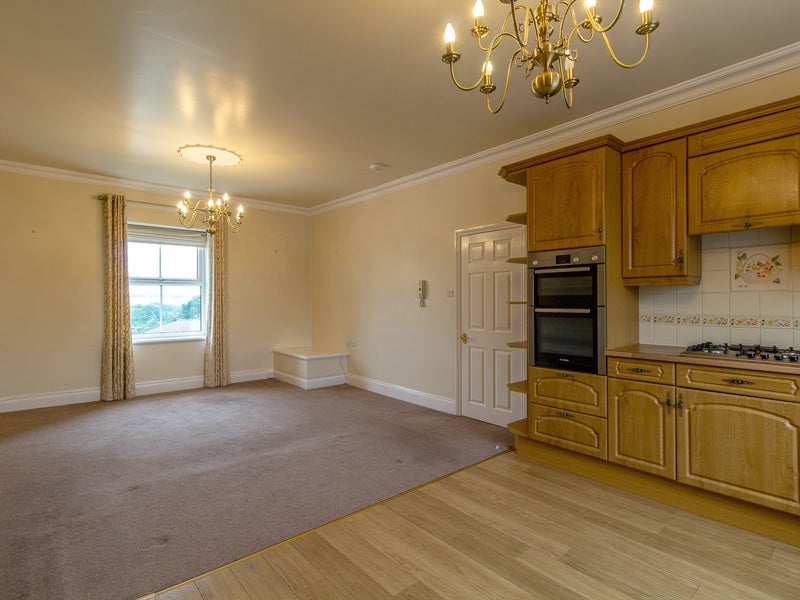 Flat Little Preston Hall in Leeds