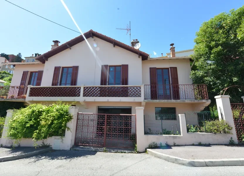 Maison Boulevard Antoine Maure à Grasse
