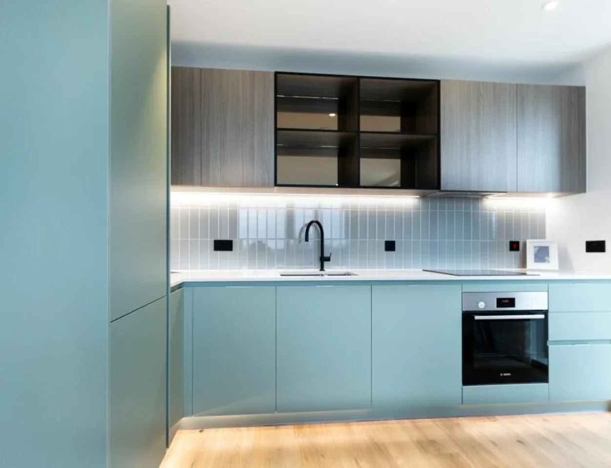Flat Greenleaf Walk in Greater London