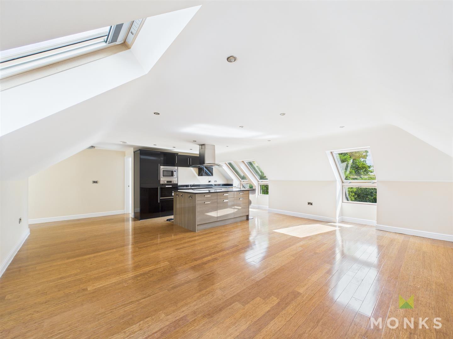 Flat Copthorne Road in Shrewsbury