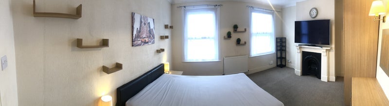 Room Kingsdown Road in Greater London