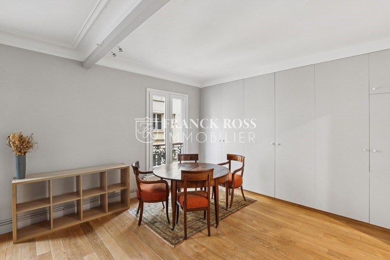 Flat Rue des Feuillantines in Paris