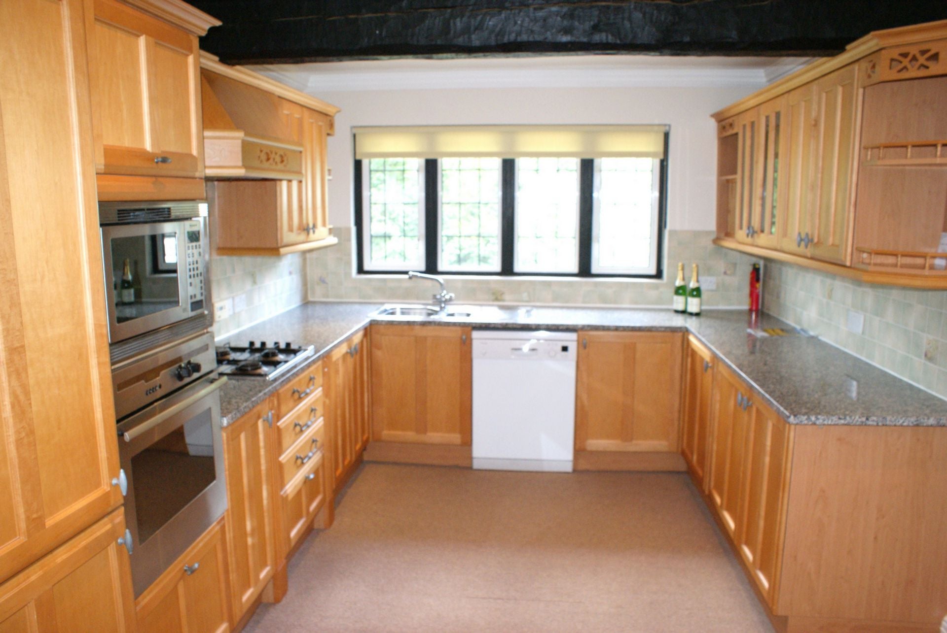 Flat Cockfosters Road in Greater London