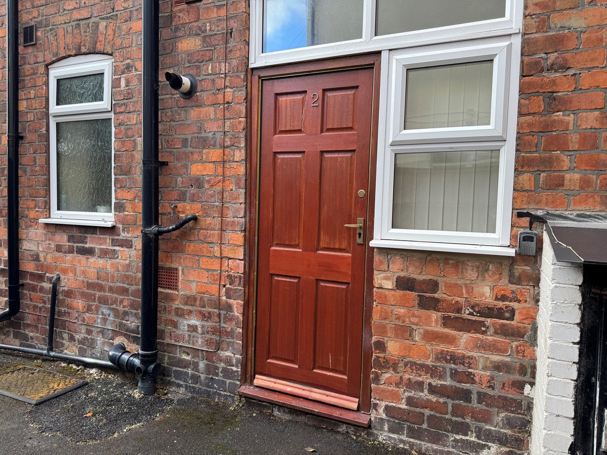 Flat Saint Albans Road in Bristol