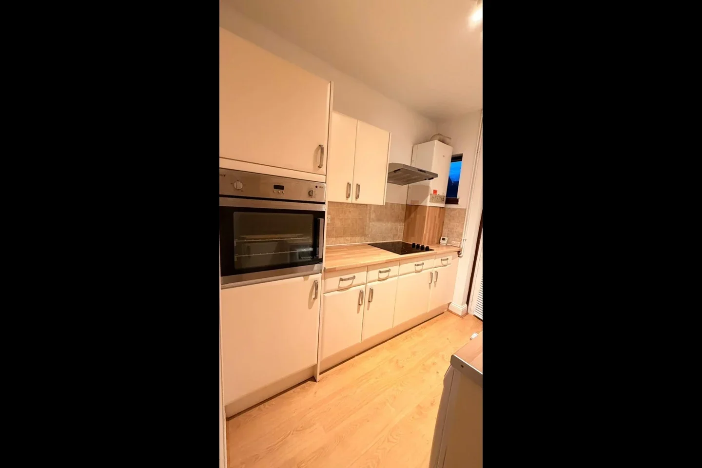 Room Heron Road in Greater London