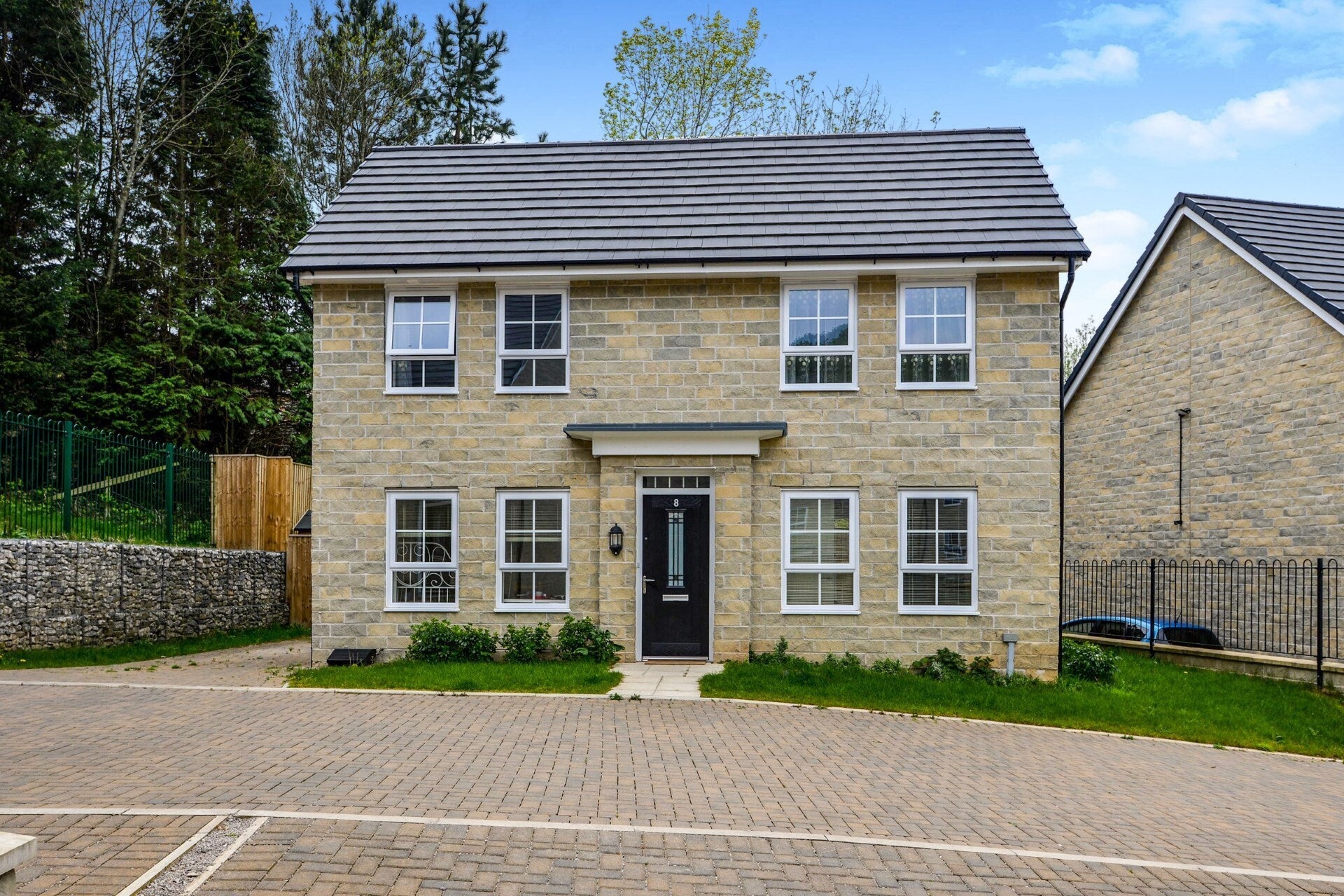 House Ellwood Square in Lancaster