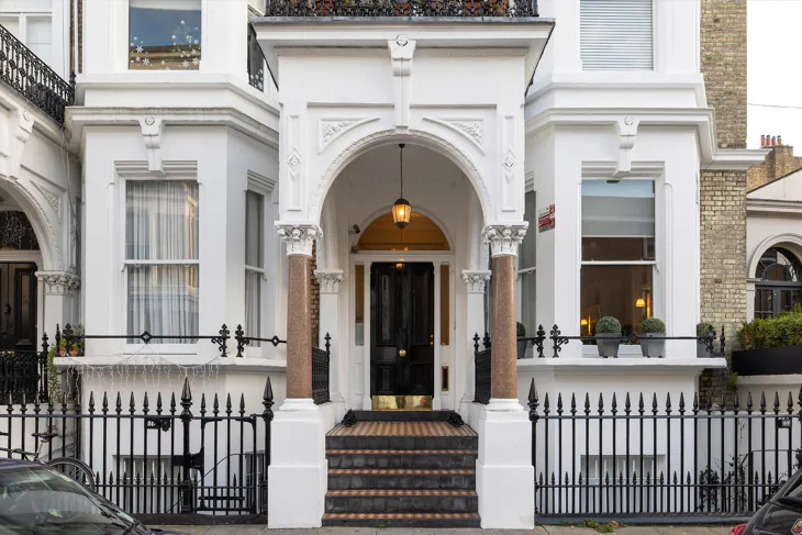 Flat Redcliffe Square in Greater London