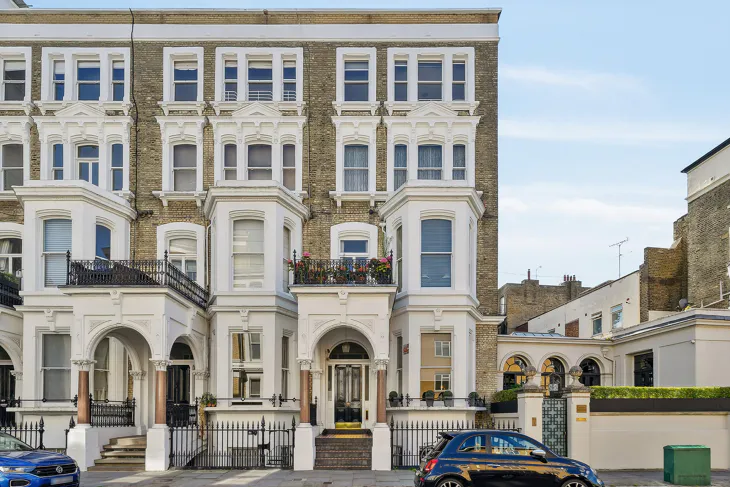 Flat Redcliffe Square in Greater London