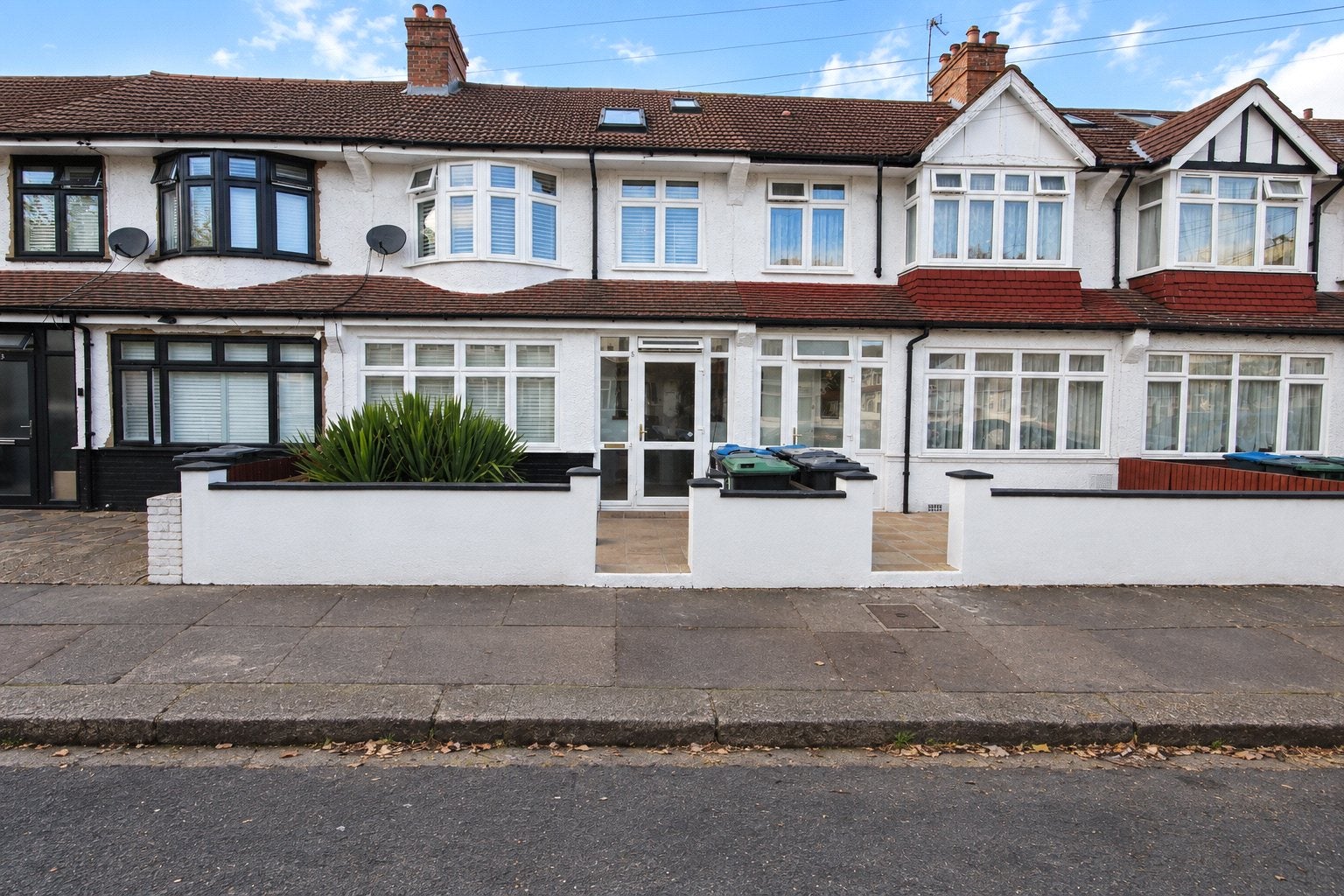 House Warlingham Road in Greater London
