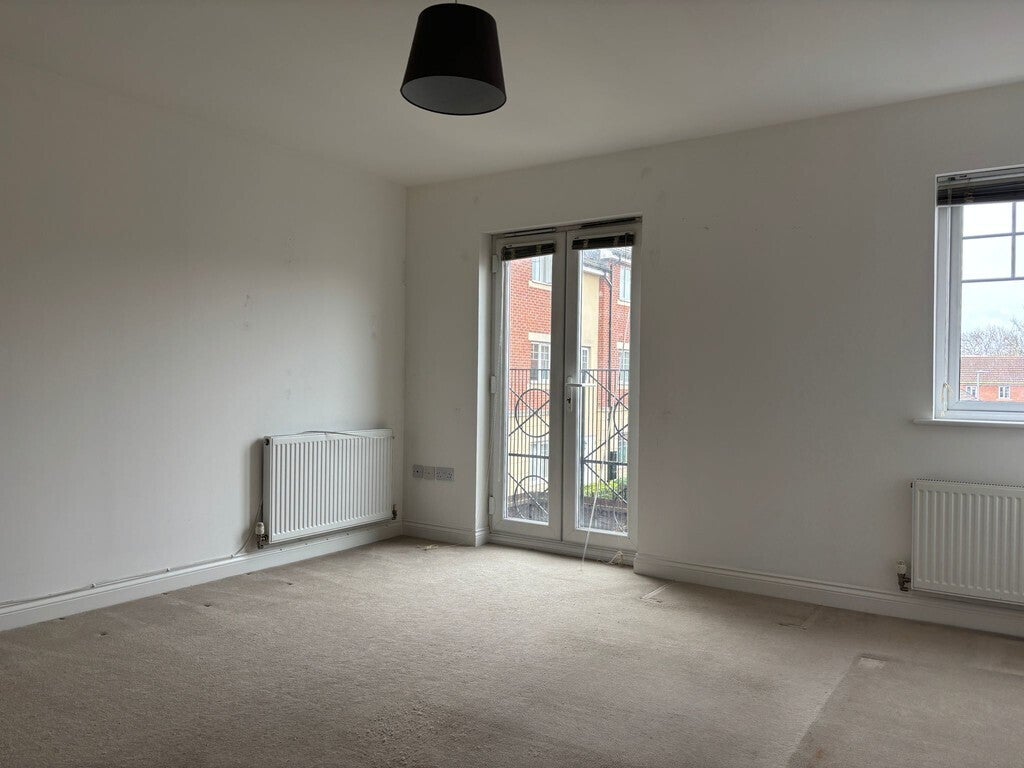 Flat Riverside Close in Bridgwater