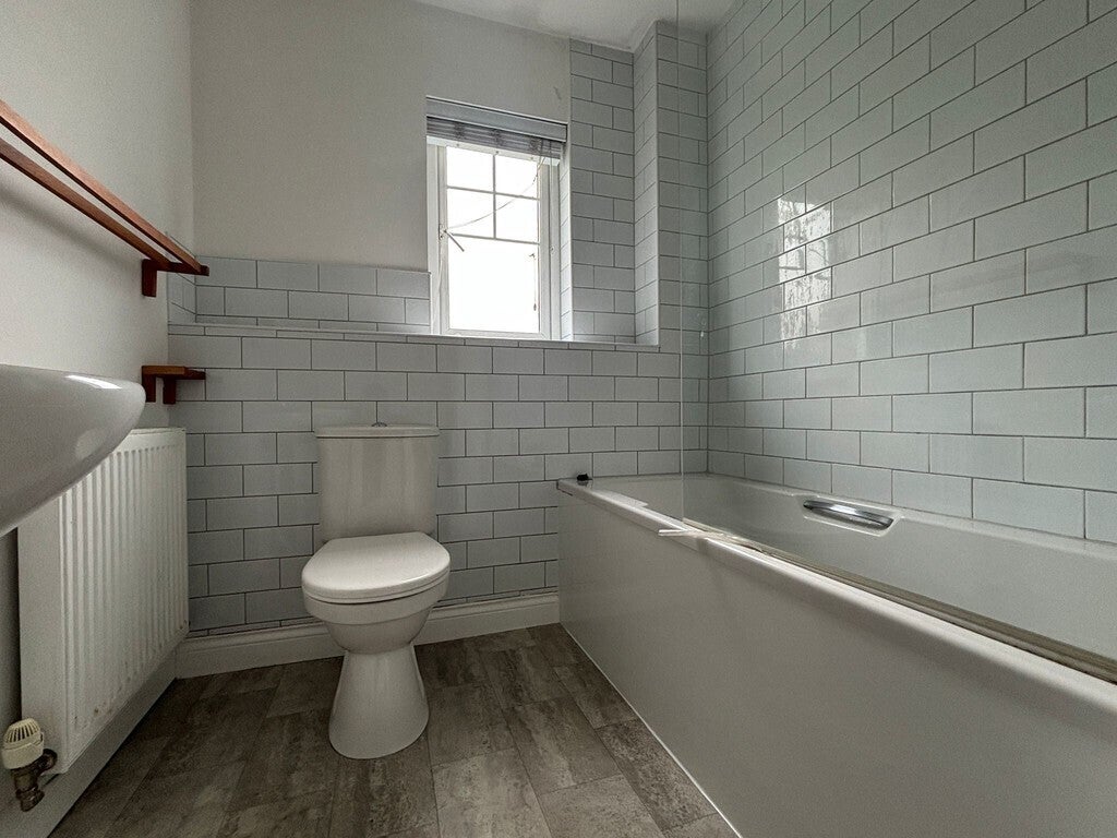 Flat Riverside Close in Bridgwater