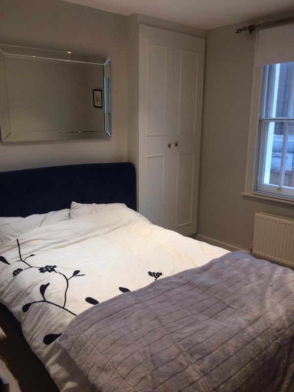 Room Choumert Grove in Greater London