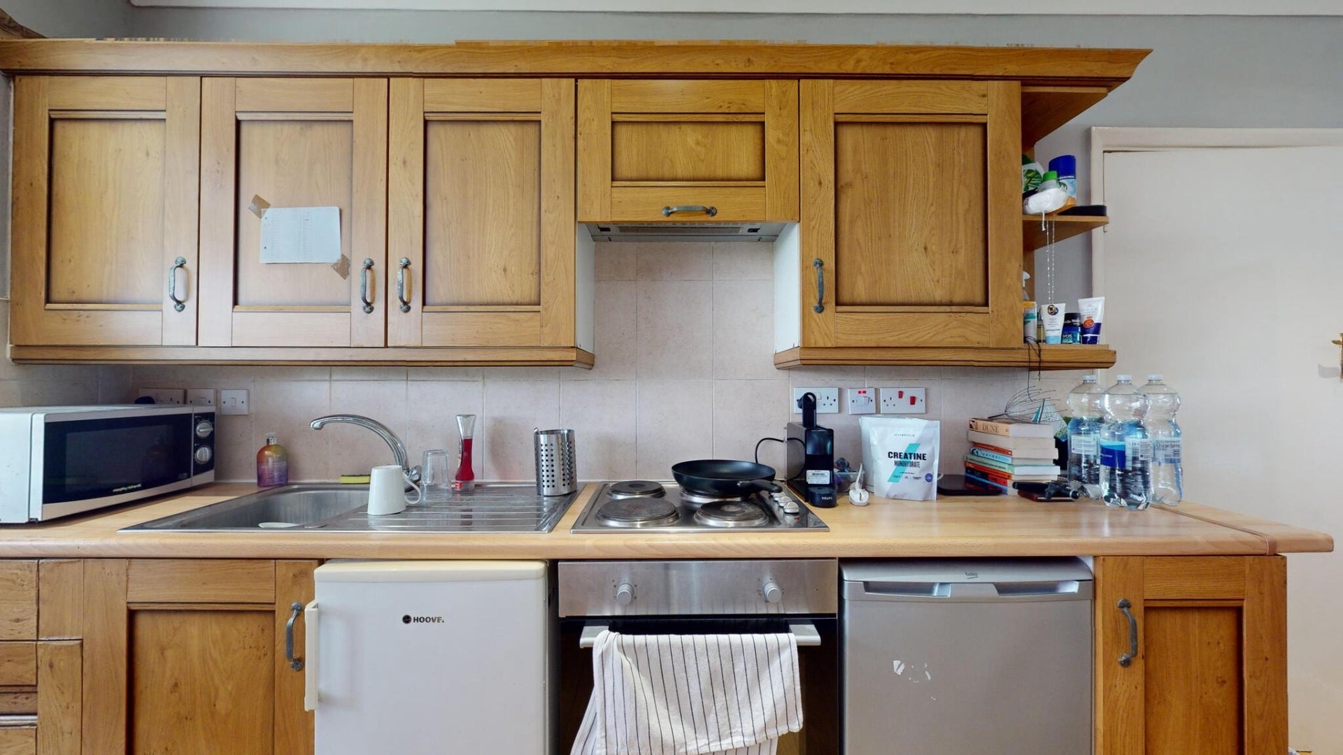Flat Gunnersbury Lane in Greater London
