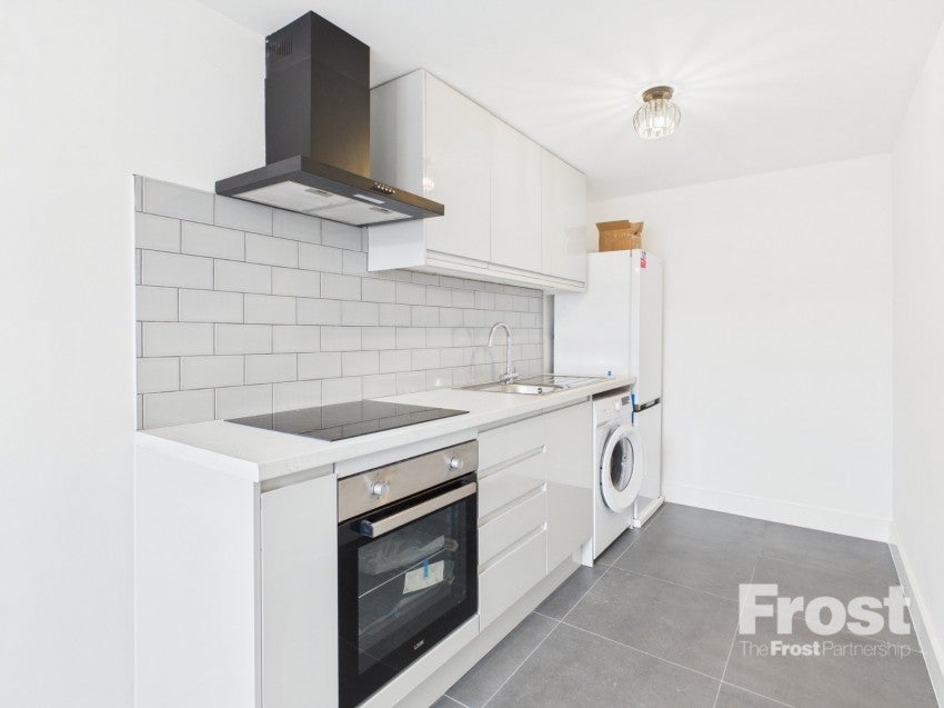 Flat Marsham Way in Gerrards Cross
