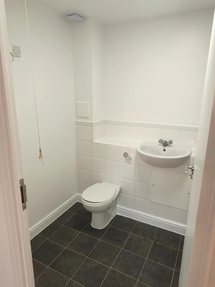 Flat Orton Grove in Greater London