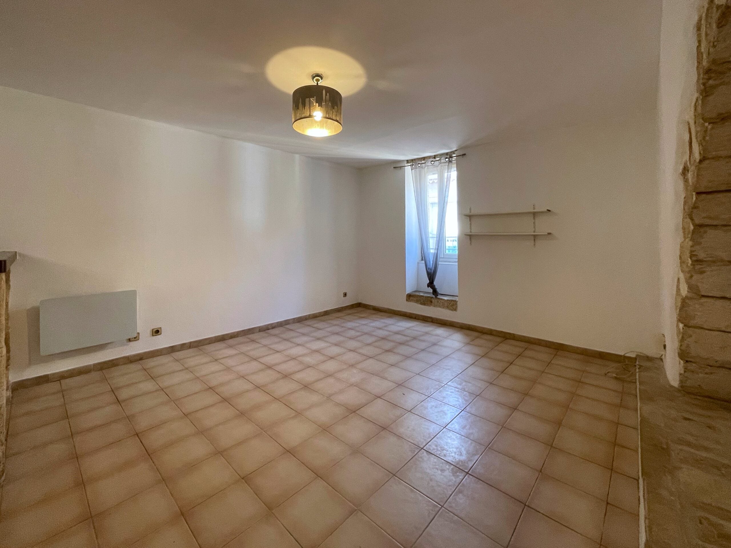 Flat Rue Bellefont in Saint-Mitre-les-Remparts