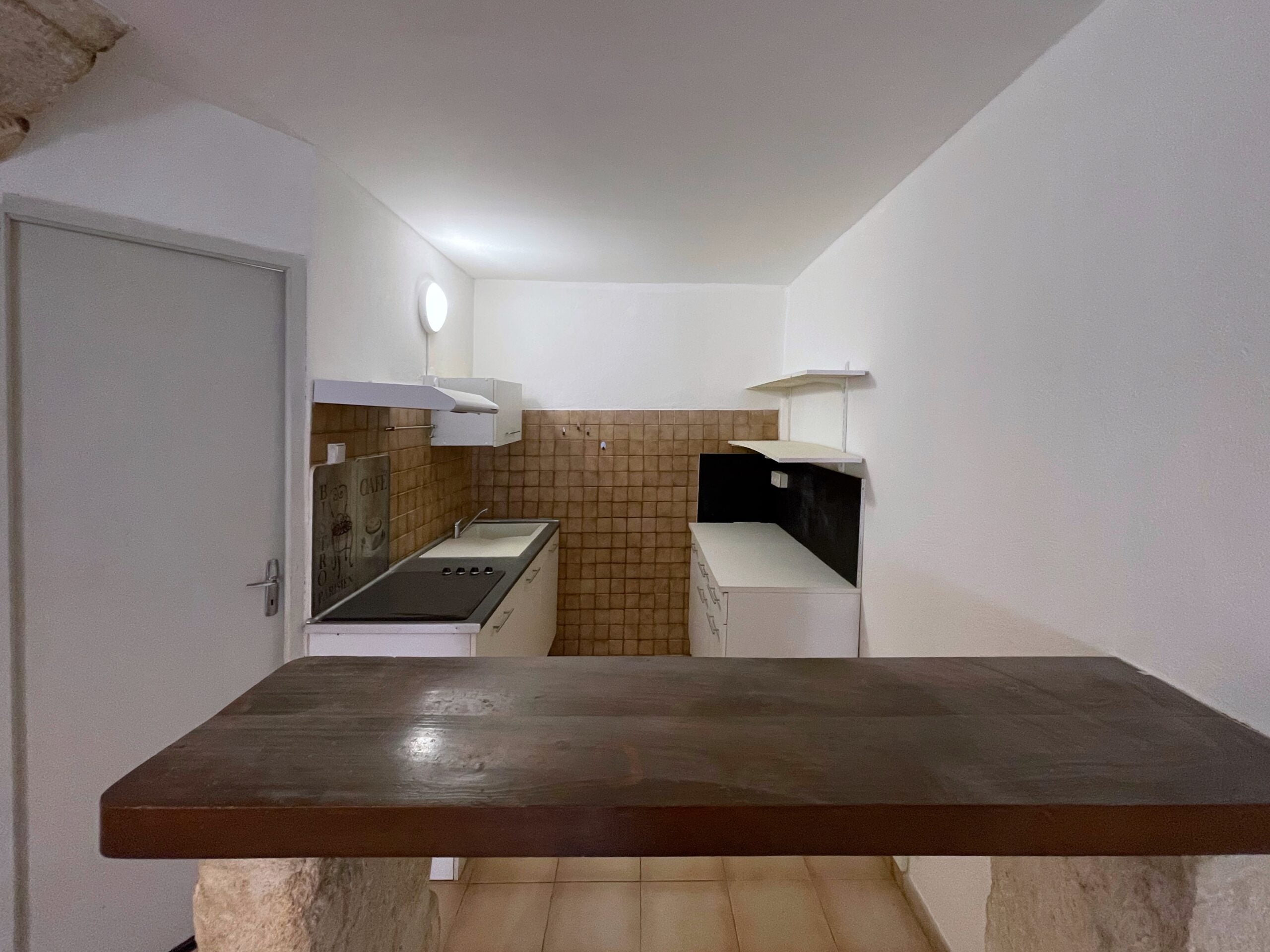 Flat Rue Bellefont in Saint-Mitre-les-Remparts