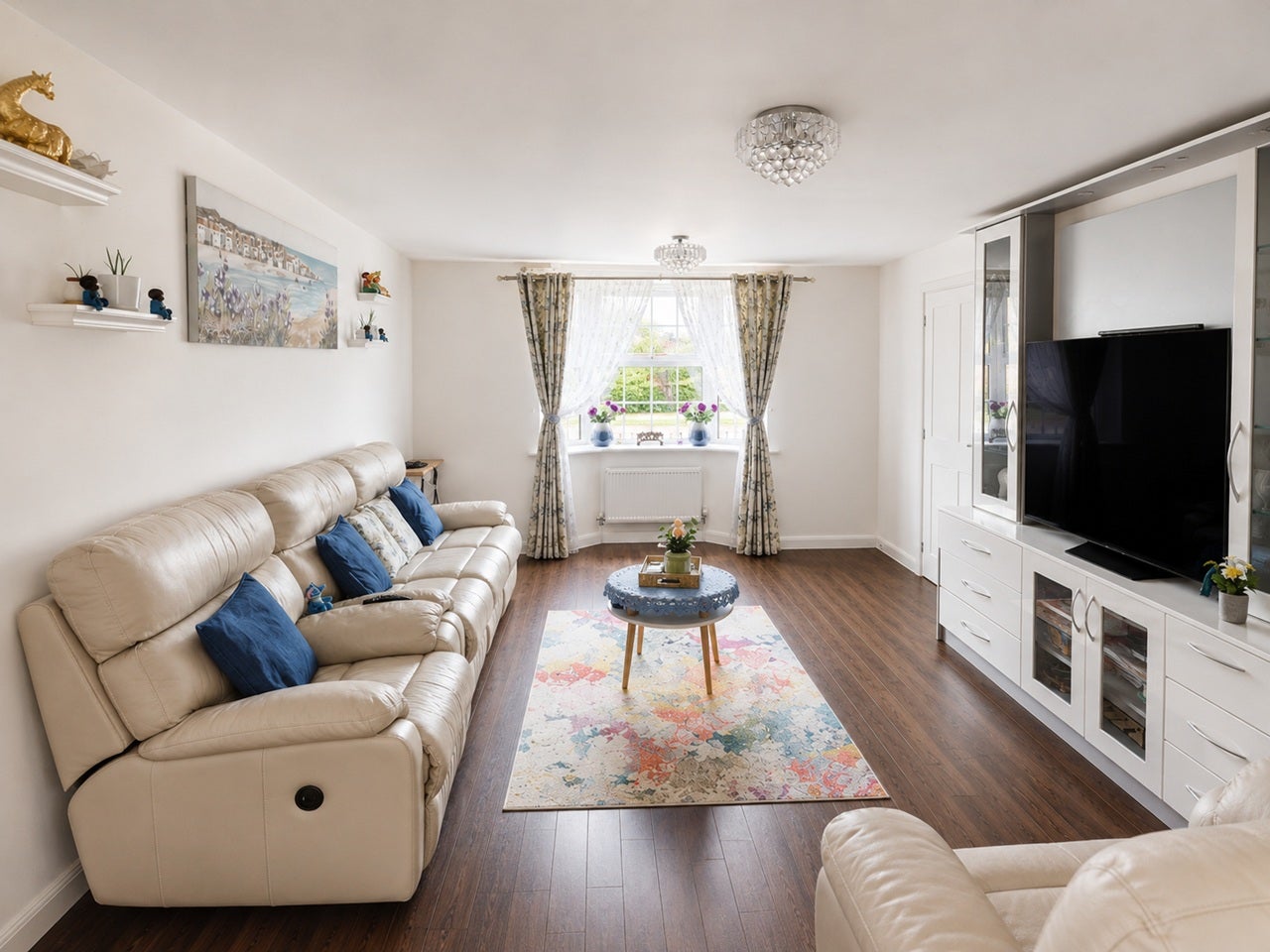 House Pacific Avenue in Milton Keynes