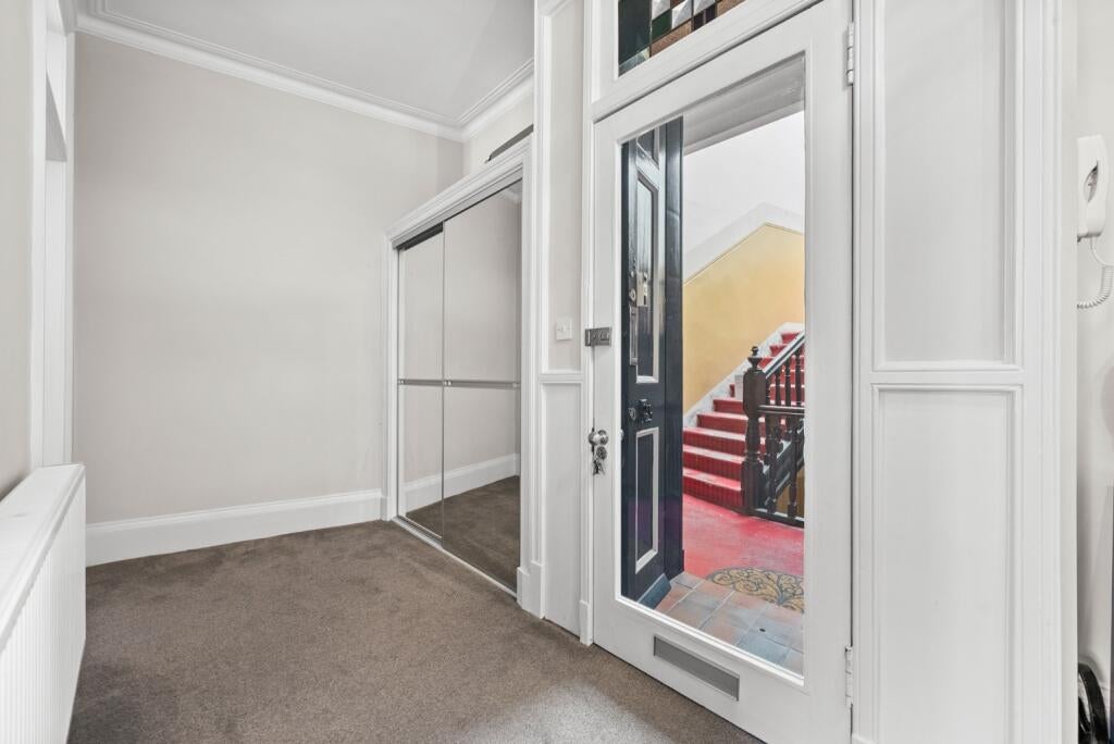 Flat Trefoil Avenue in Glasgow