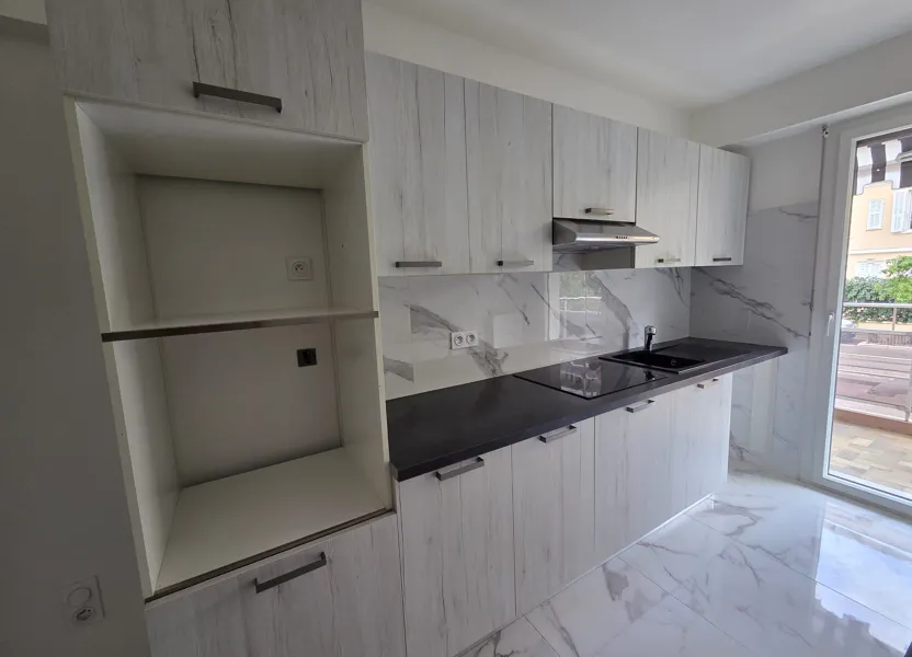 Flat Rue Puget in Nice