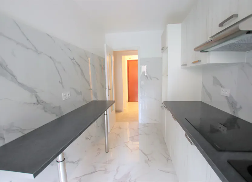 Flat Rue Puget in Nice