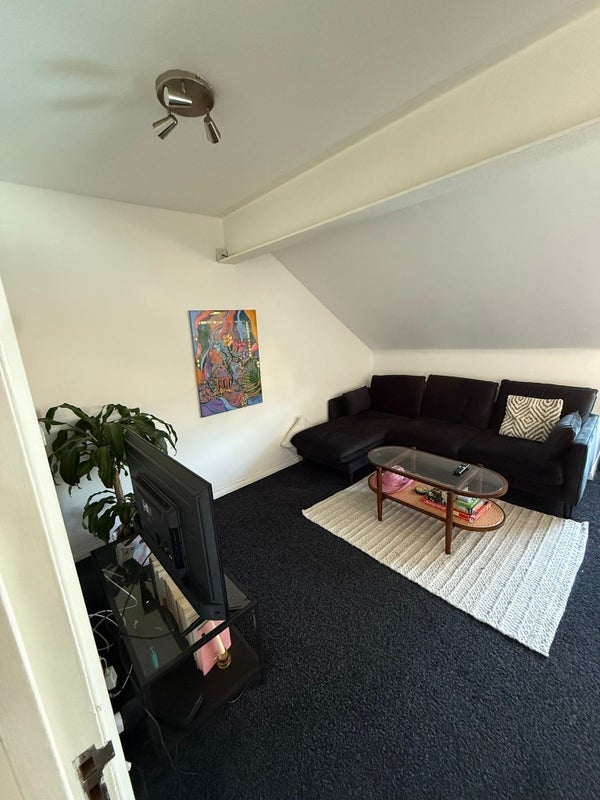 Room Gloucester Drive in Greater London