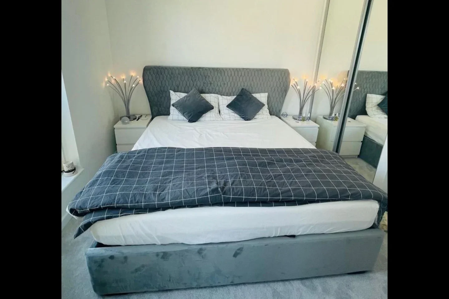 Flat Frogley Park in Greater London