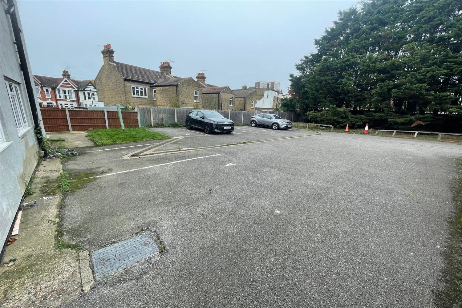 Flat Lancaster Gardens in Southend-on-Sea