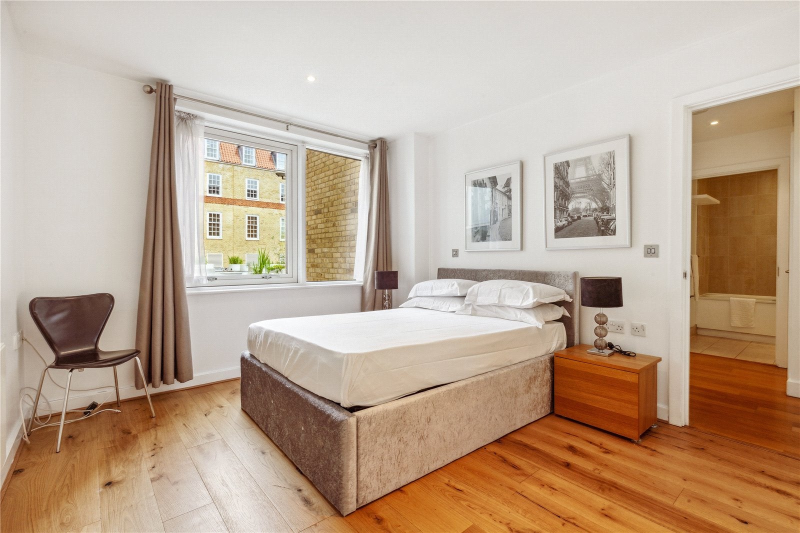 Flat Clapham Common South Side in Greater London