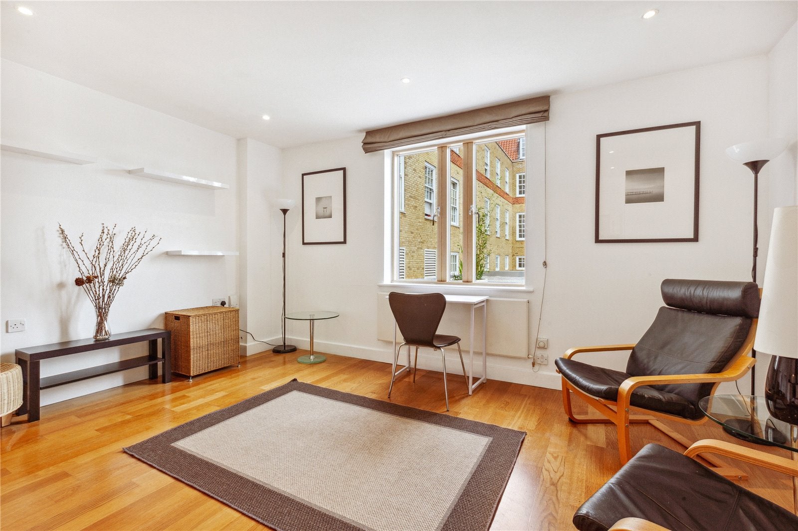 Flat Clapham Common South Side in Greater London