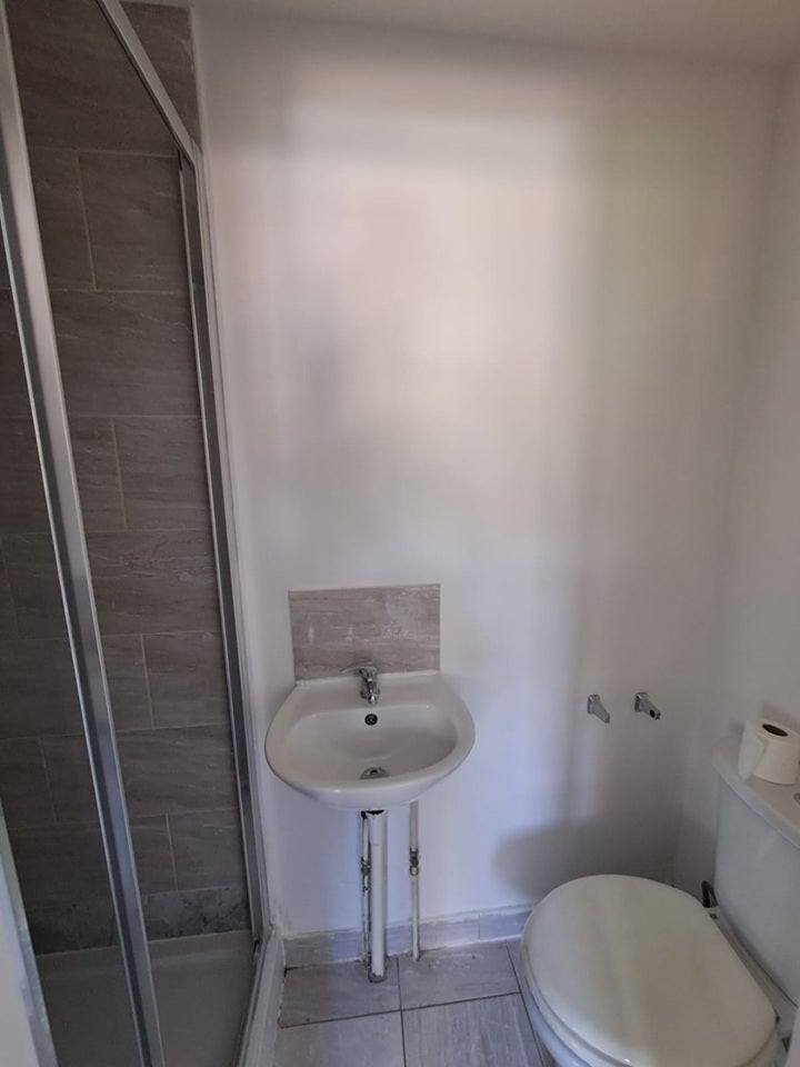 Room Gardiner Close in Greater London