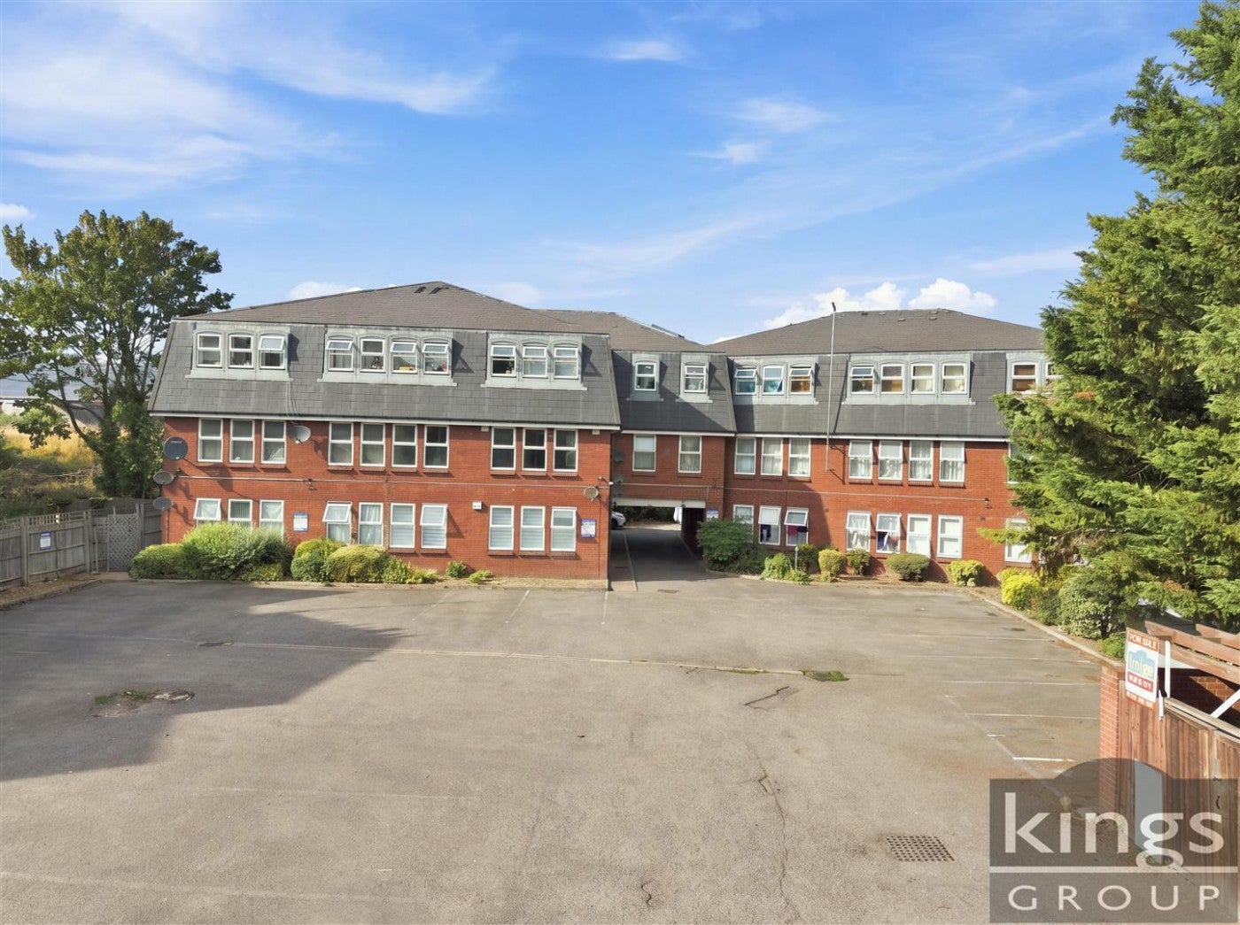 Flat Butlers Drive in Waltham Abbey