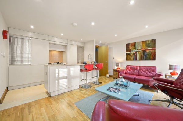 Flat Whitworth Street in Manchester